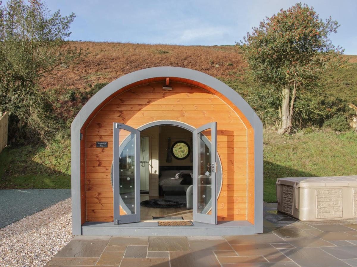 Stapeley Pod Villa Shrewsbury Exterior photo